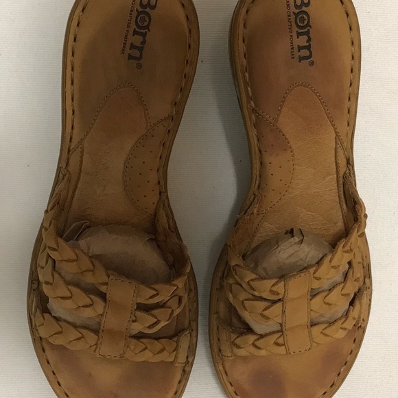 Born: Tan, Braided Straps, Leaf Pattern On Sides, Size 8 M - Picture 2 of 9